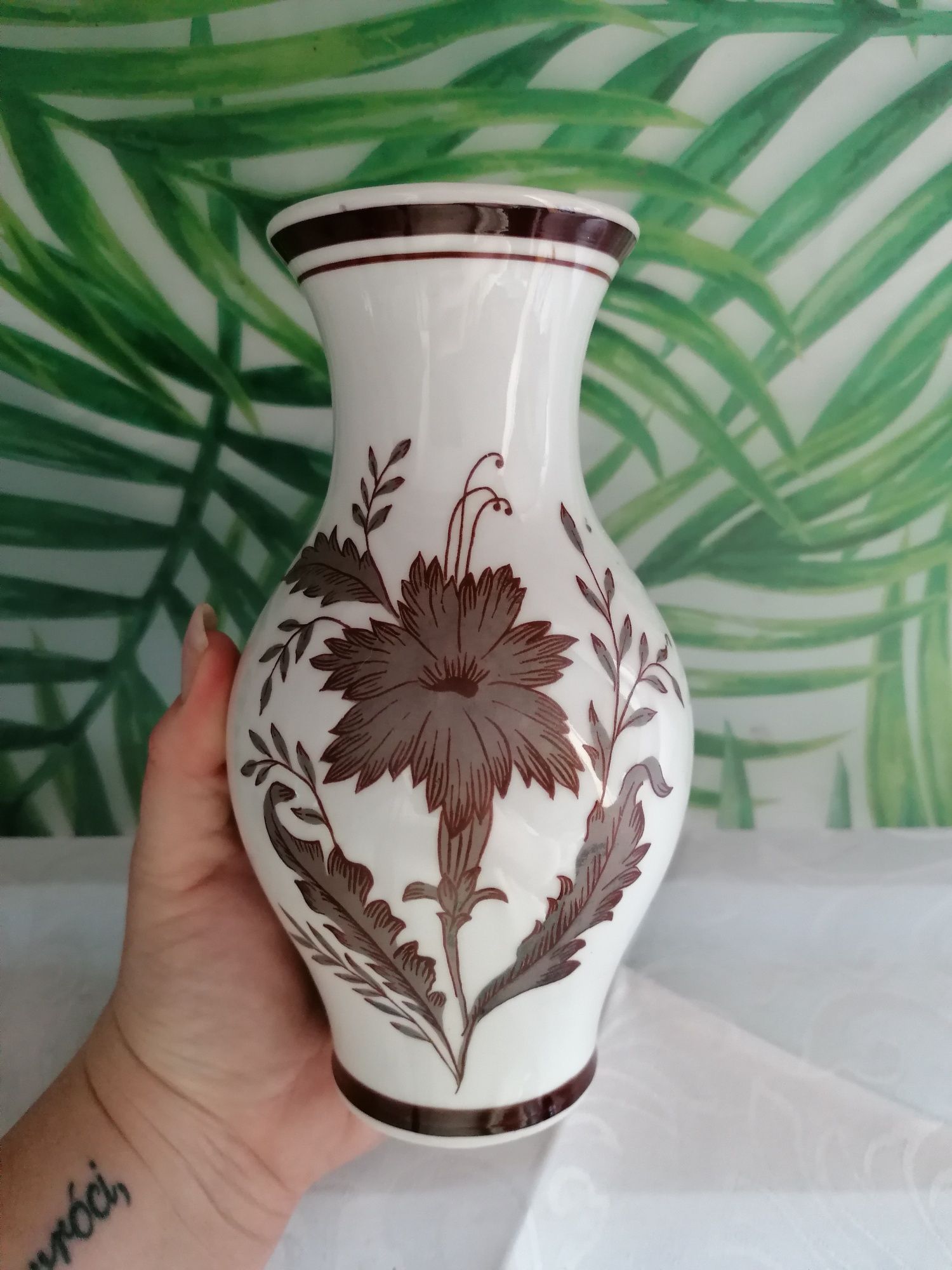 Ładny porcelanowy wazon wazonik Ćmielów polecam