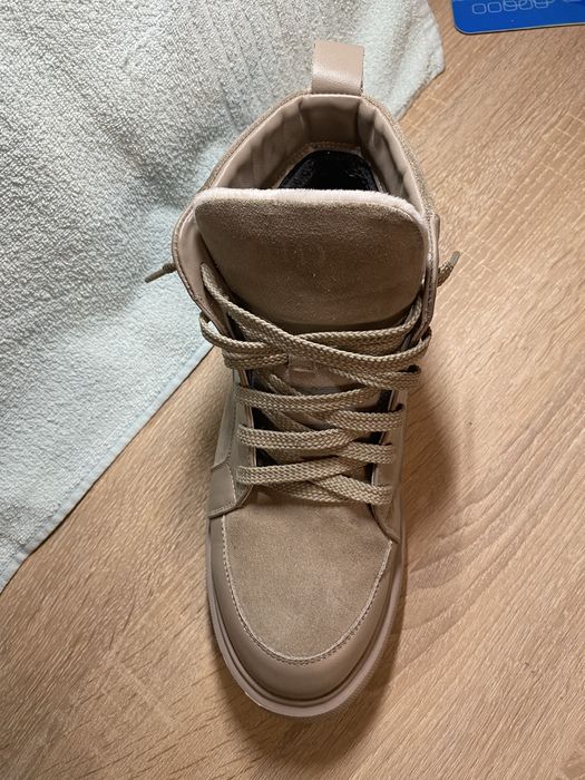 Хайтопи жіночі б/у