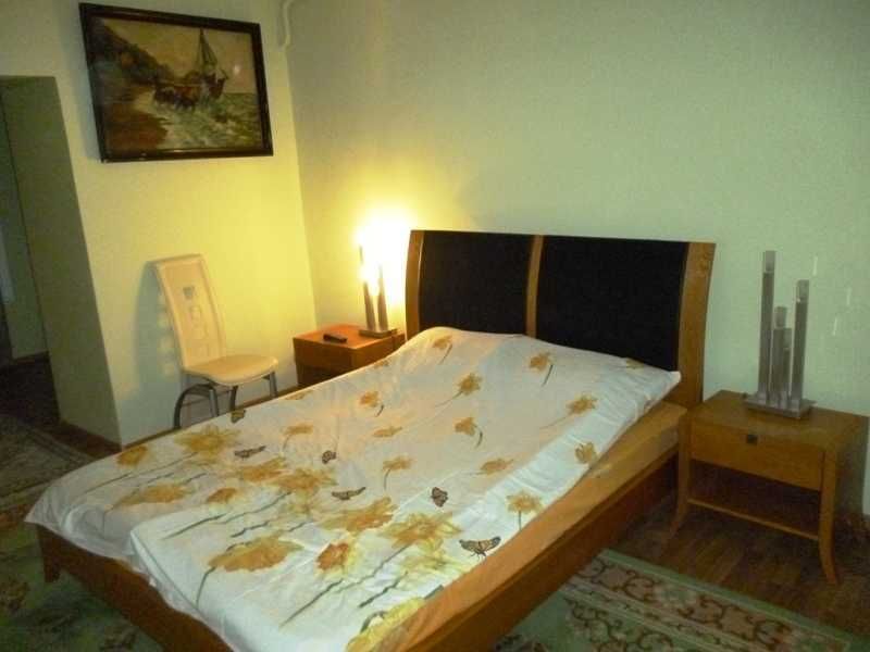 Отличная Квартира/ дом свой дворик 3 спальни пл Екатерининская