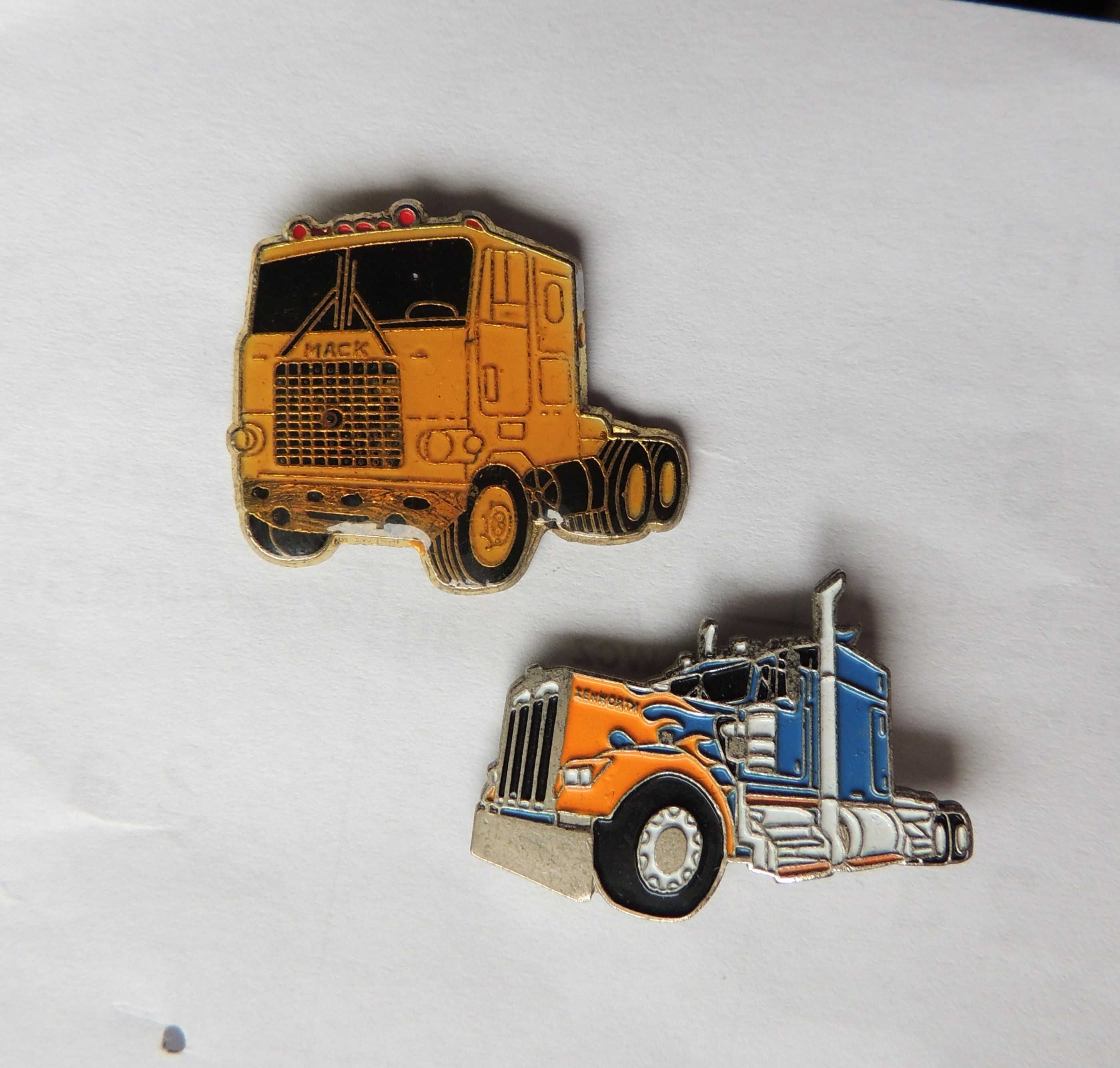 przypinka Kenworth Trucks Mack komplet