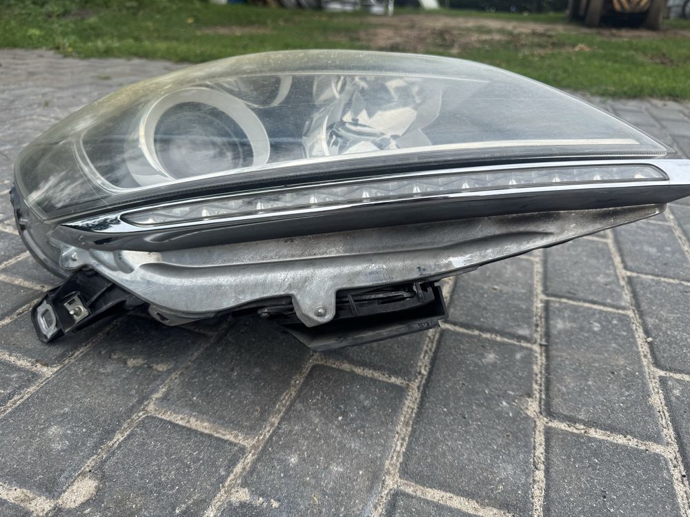 Lampa prawy przód xenon led lancia delta 3