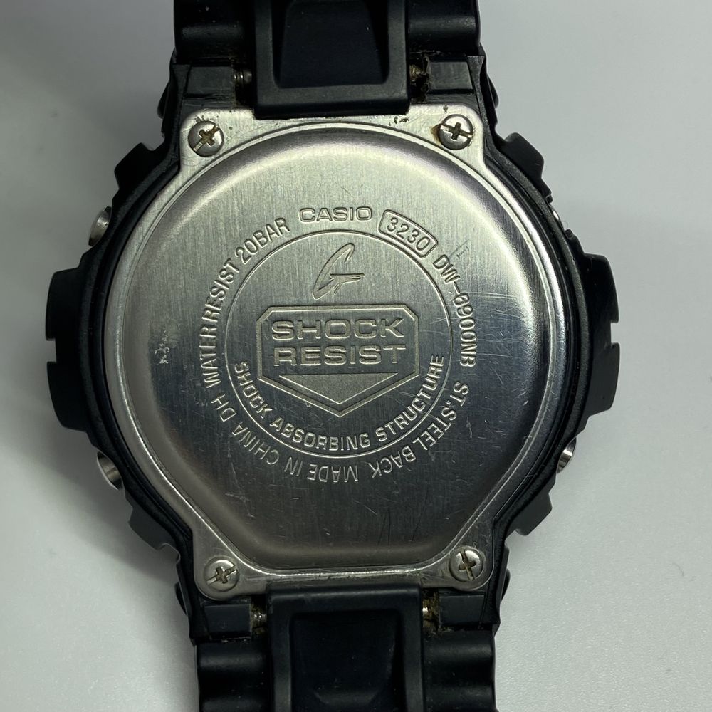 Годинник часы Casio G-Shock Illuminator DW-6900NB оригінал