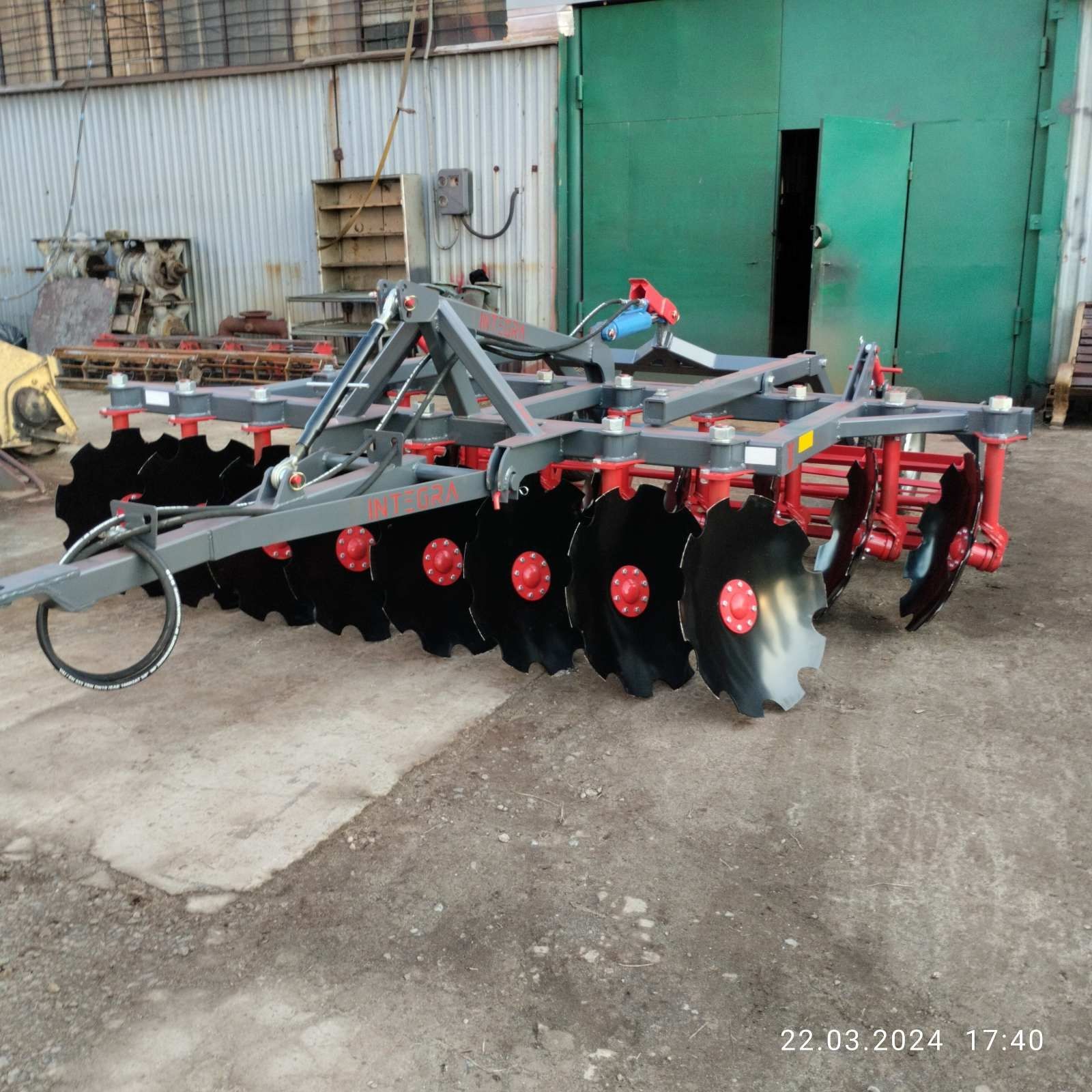 Дискова борона INTEGRA АГ 2,4,