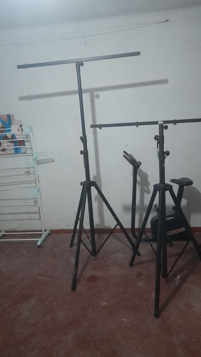 2 Tripés Para Luzes (iluminação)