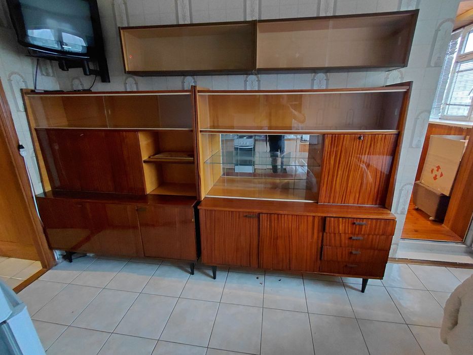 Віддам шафу по вул. Драгоманова 14