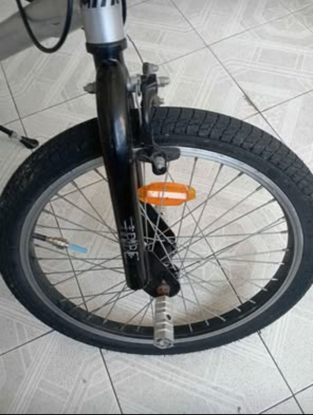 Bicicleta estilo bmx