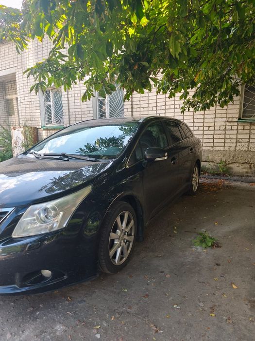 Продам Тойоту Авенсіс 2.0 tdi