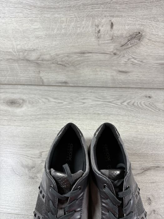 Geox жіночі кросівки 40 розмір замша