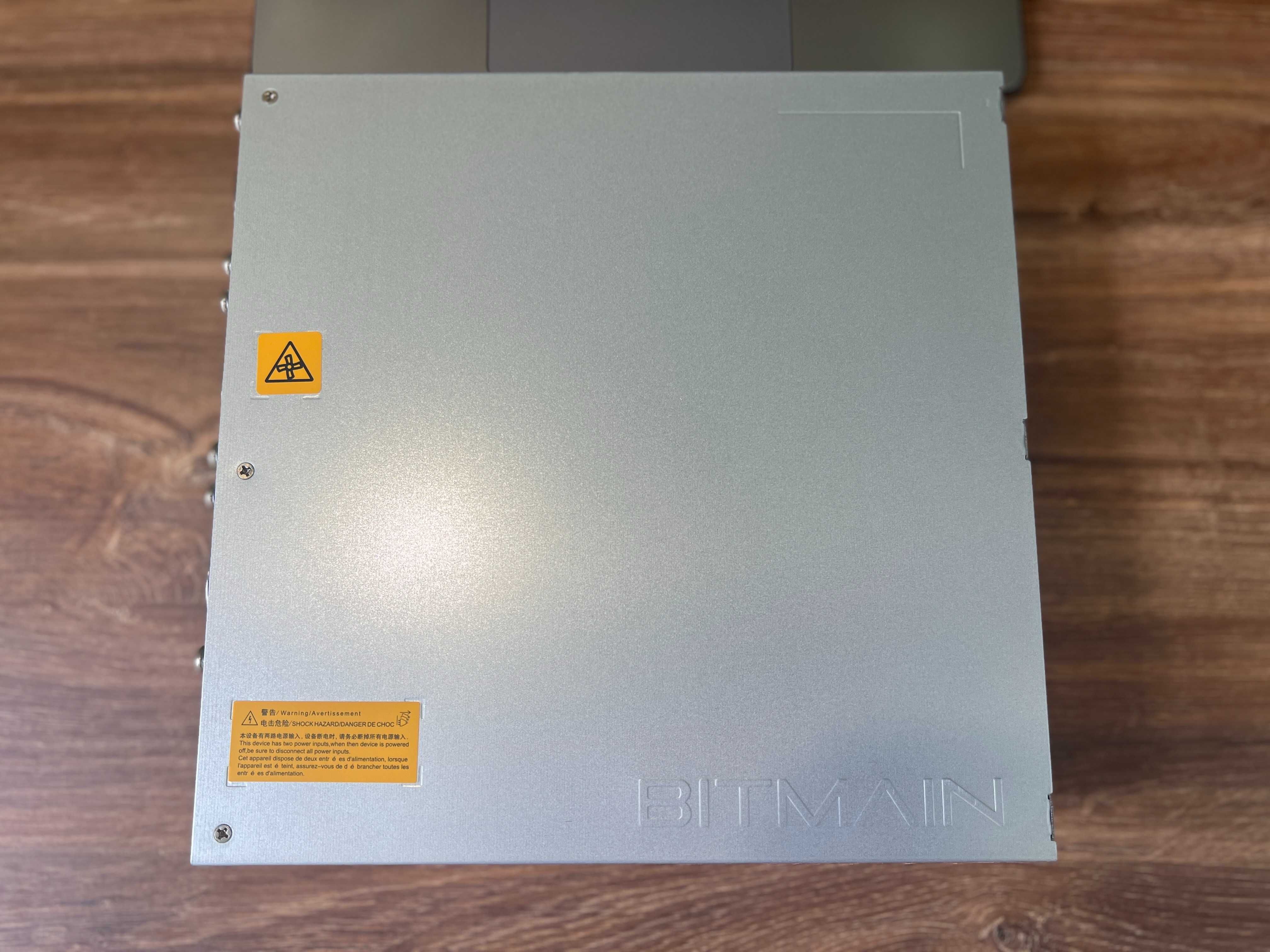 Оригінал! NEW Блоки живлення BITMAIN APW12 12-15v для S19, T19, L7