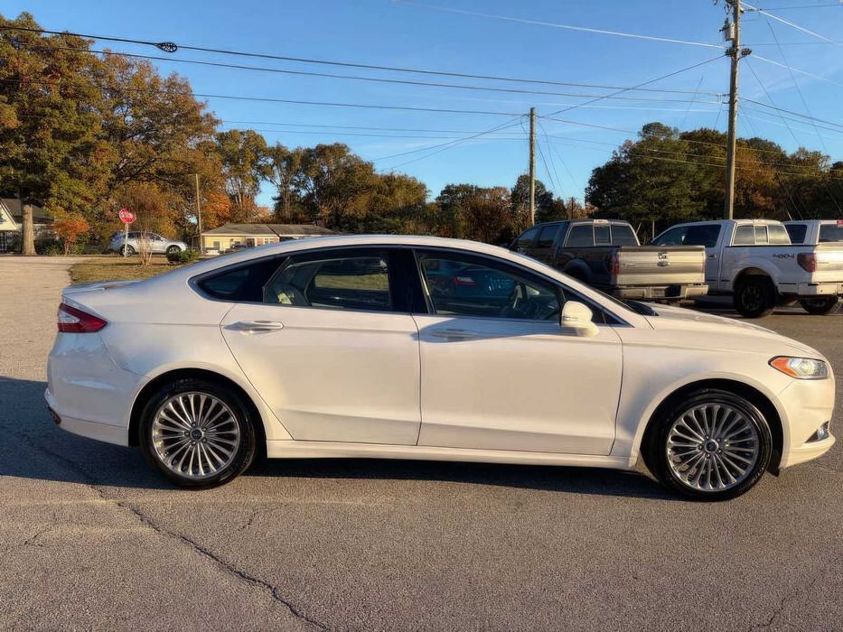 Ford Fusion Titanium      2016