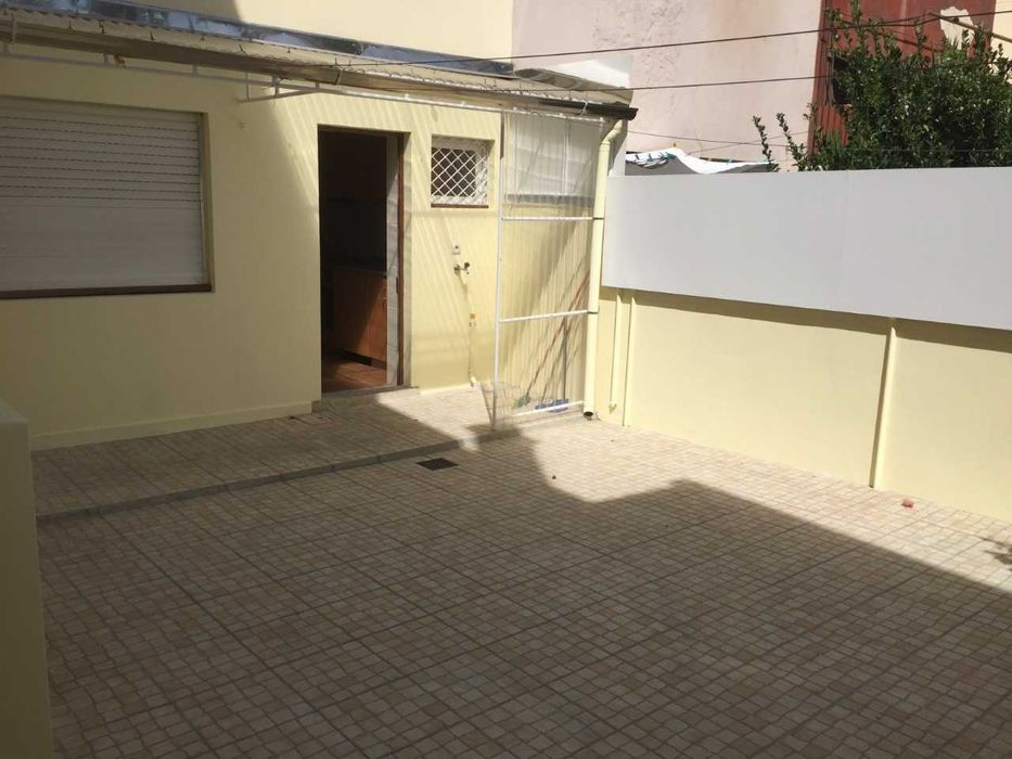 Moradia T2 na Areosa, Rio Tinto para arrendar