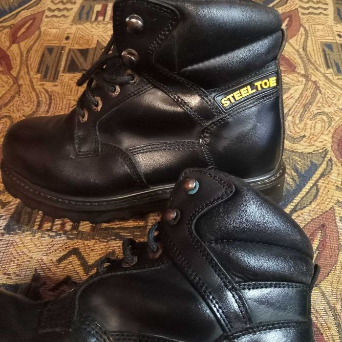 Продам б.у ботинки рабочие BRAHMA 39 р