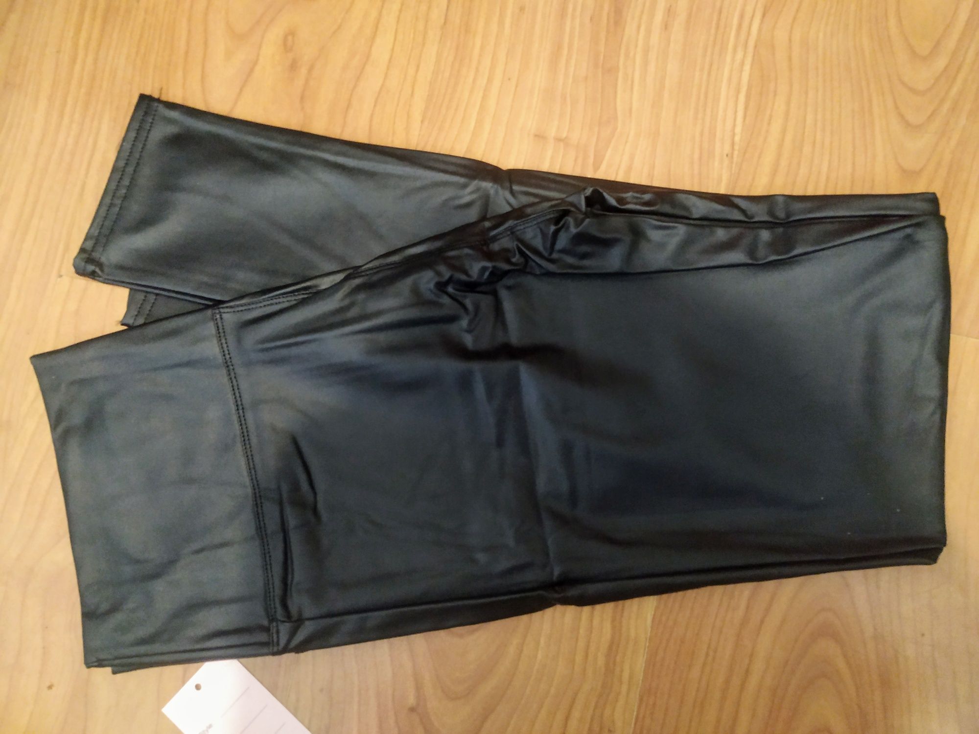 Vendo Leggins imitar Pele cardadas e cintuta subida