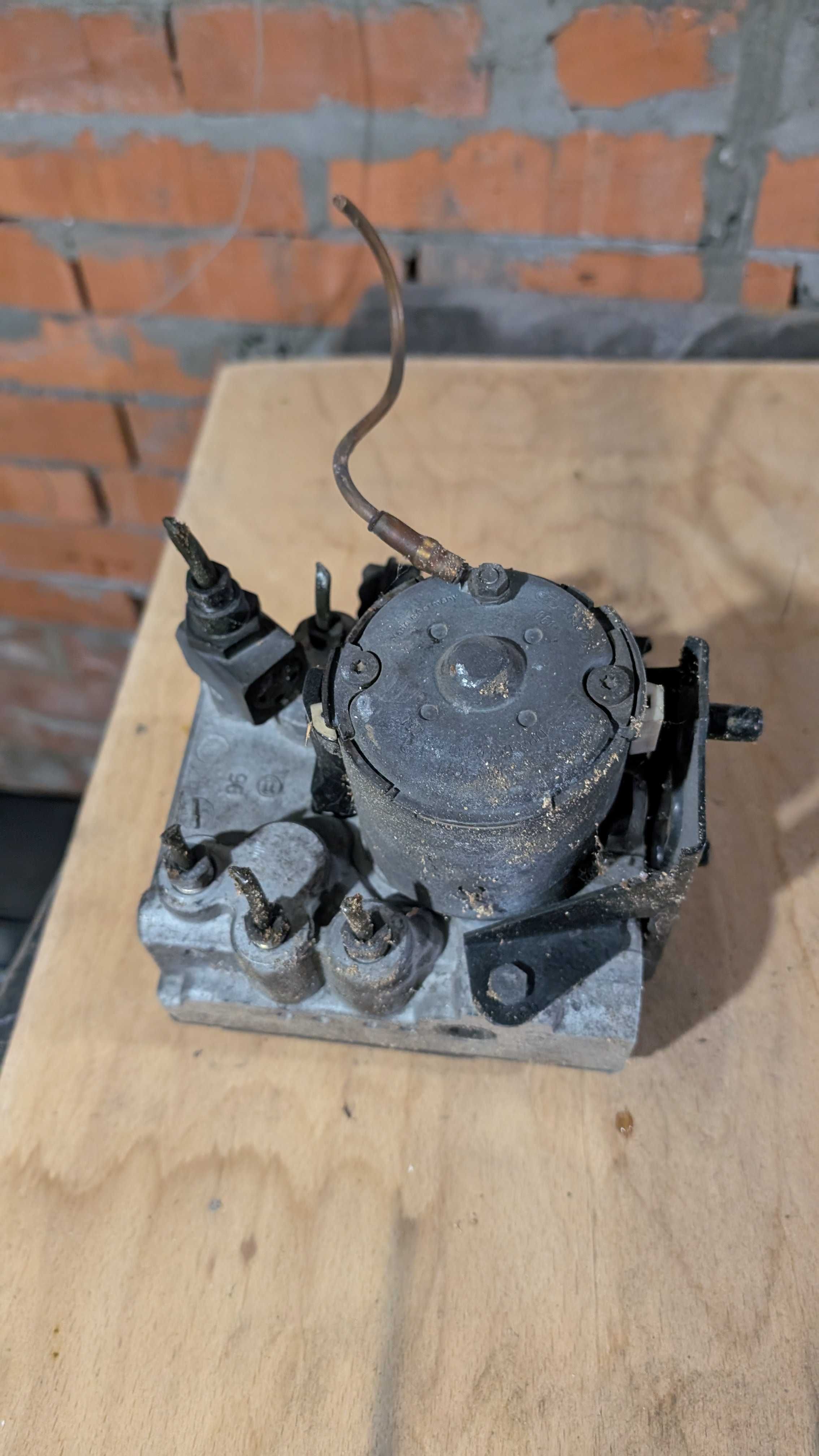 Блок управління АБС ABC 0265217000 BMW E39 M51 БМВ та інші запчастини