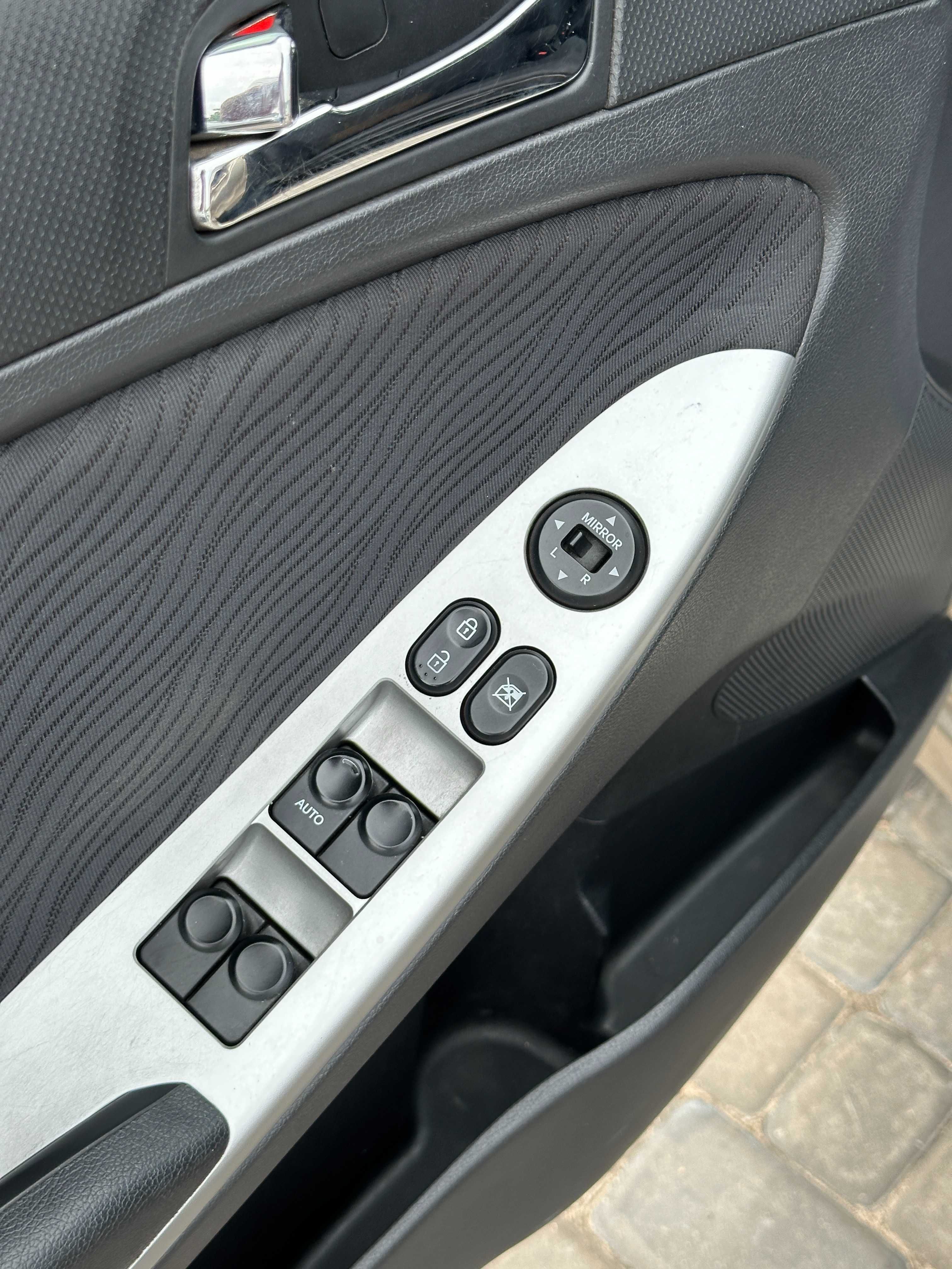 Продам Hyundai Accent 2012 рік можлива розстрочка,кредит!