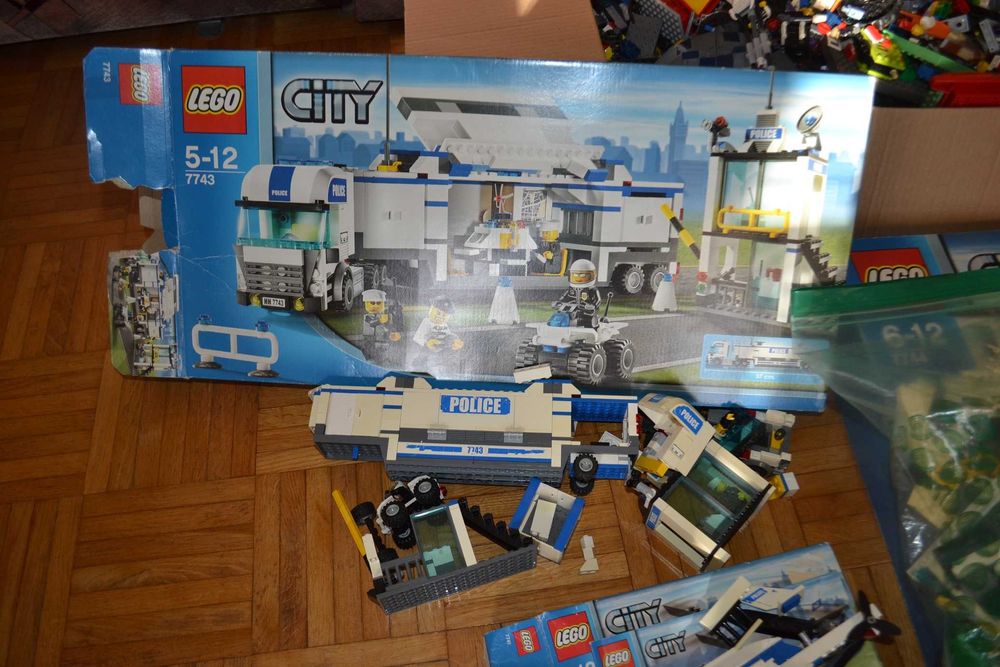 Klocki Lego City Komisariat Policja i inne ok. 18 kg MIKS