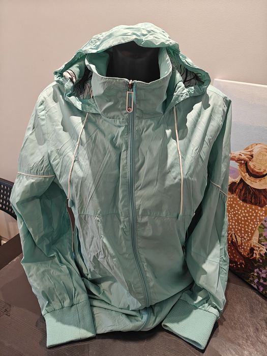 Damska wiatrówka z kapturem Rotate