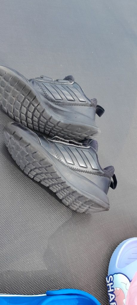 Кросівки на хлопчика Adidas 30 розмір