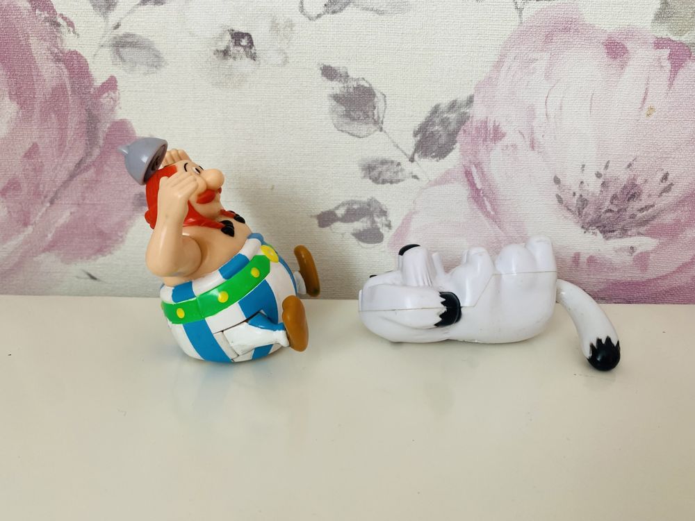 McDonald’s Happy Meal Toys 1994 – Asterix, vintage Idefix