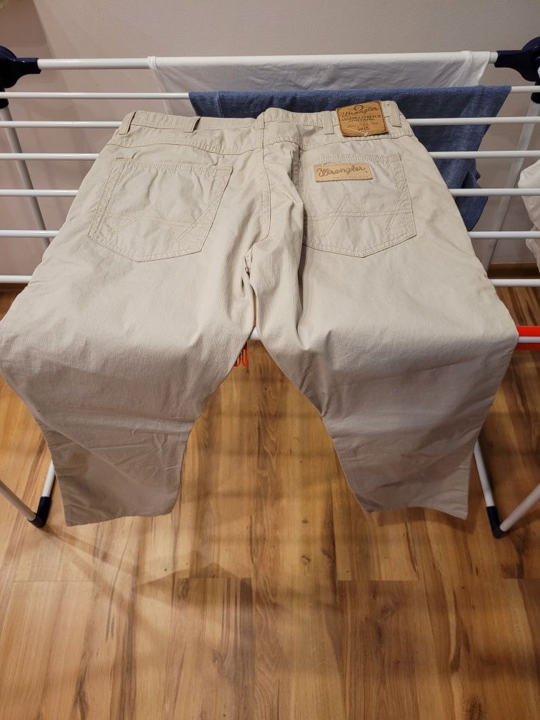 Spodnie męskie Wrangler Arizona - nowe  W34 L32