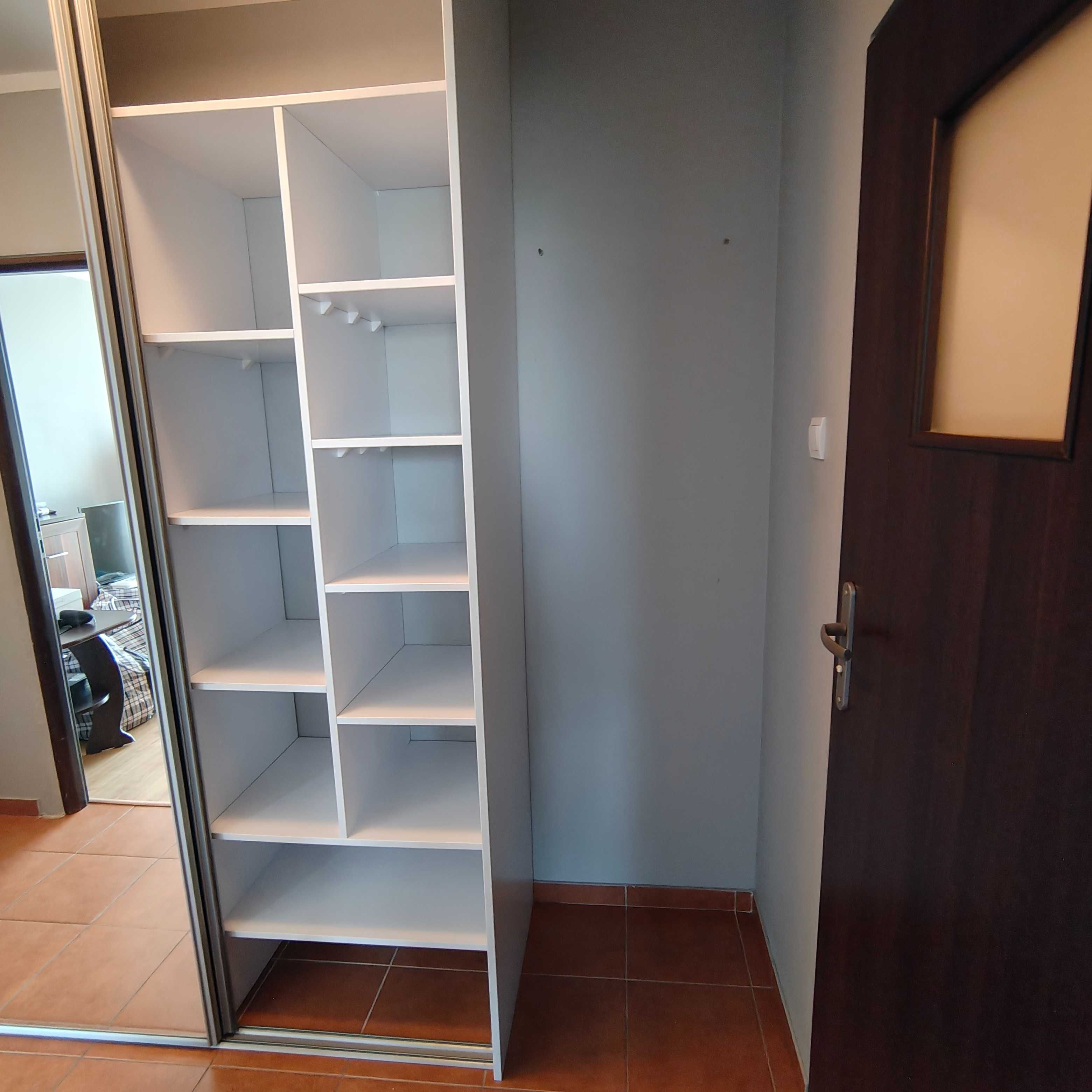 Szafa na wymiar szer. 146 wys. 260 gł. 60