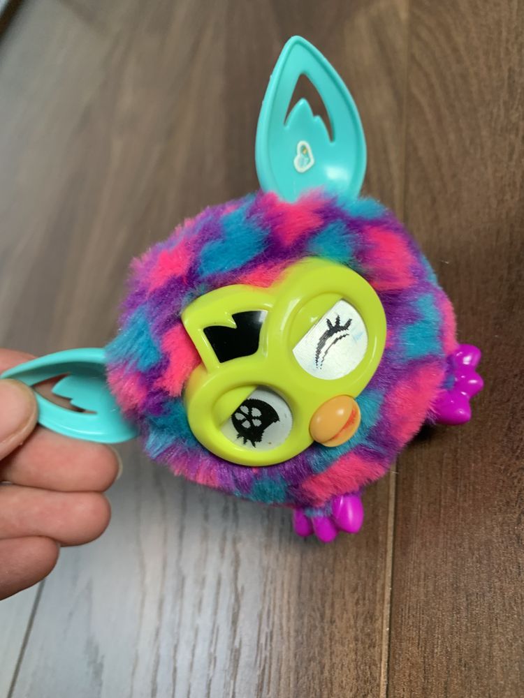 Zabawka Furby interaktywne maskotki