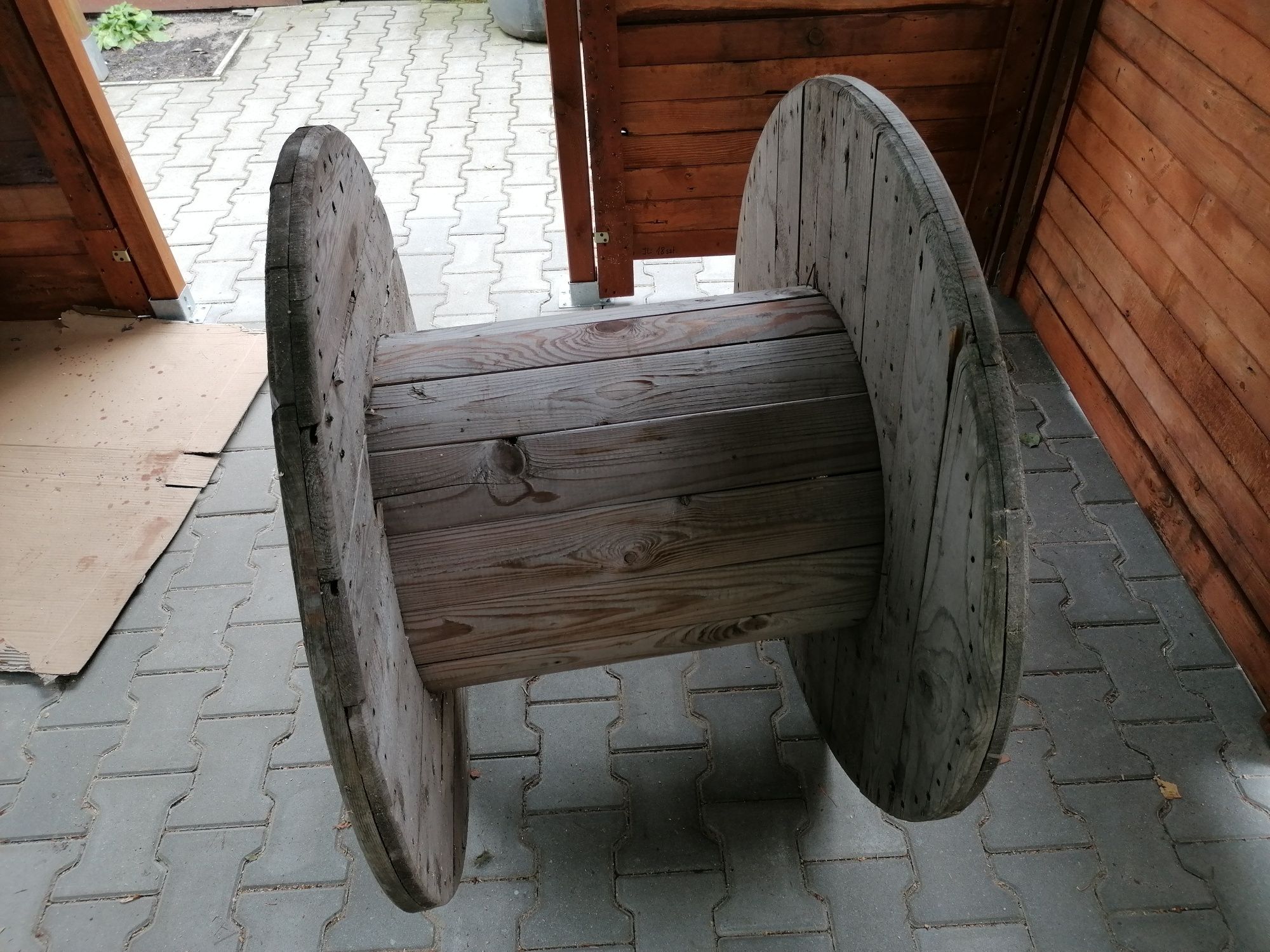 Szpula drewniana dekoracja po kablu na ogród