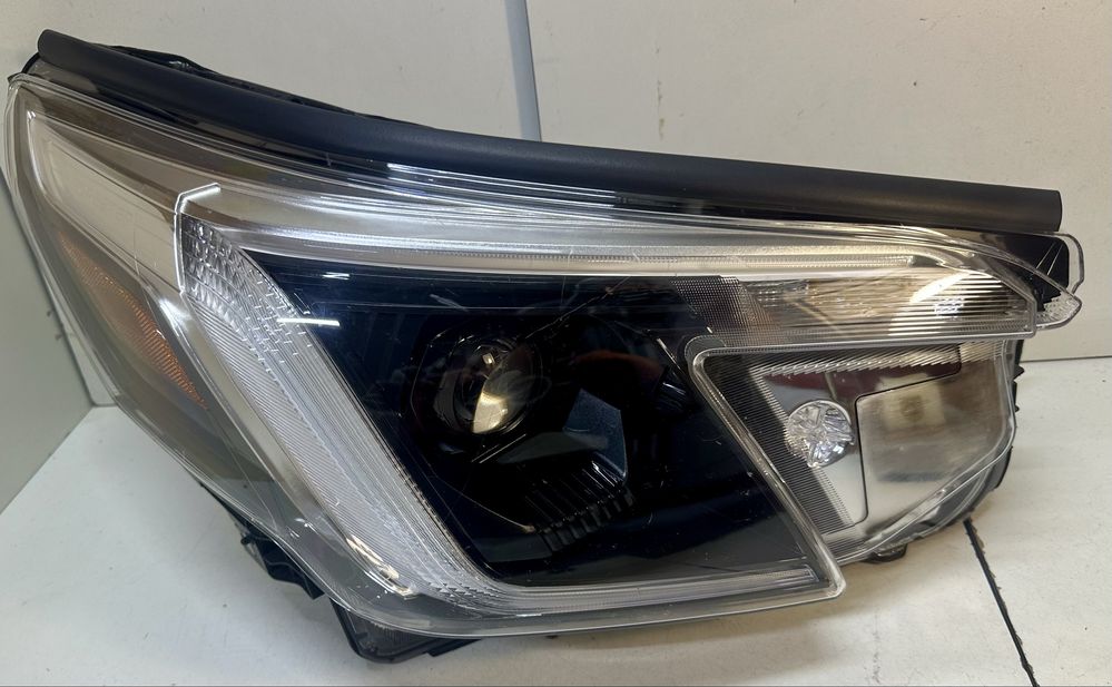 Фара права Subaru Forester sk 2023 2024 рік full led дхо