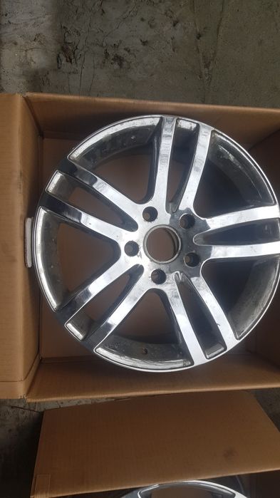 Диски на Touareg r18