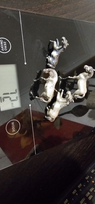cavalos em prata maciça,