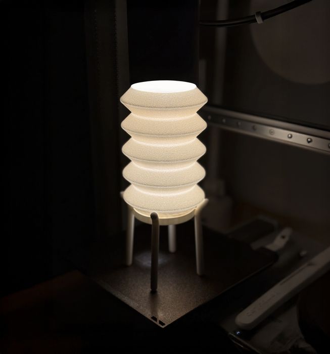Candeeiro de mesa RINGS - luz de presença - luz ambiente