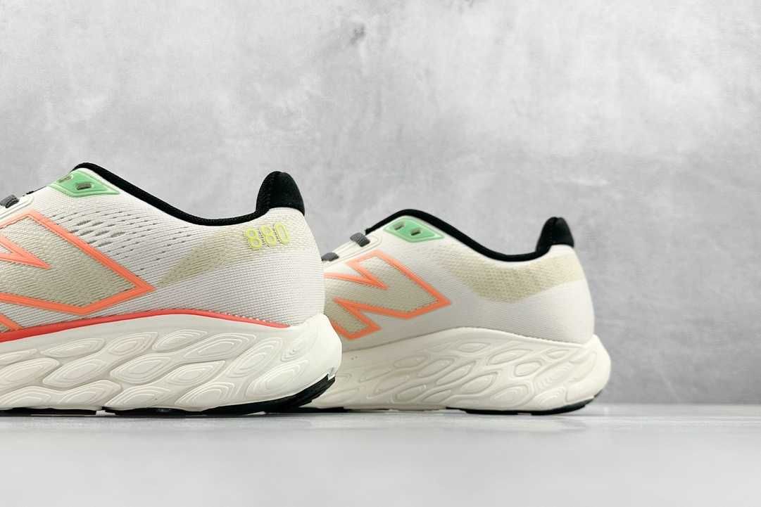 New Balance FuelCell Propel M880S10