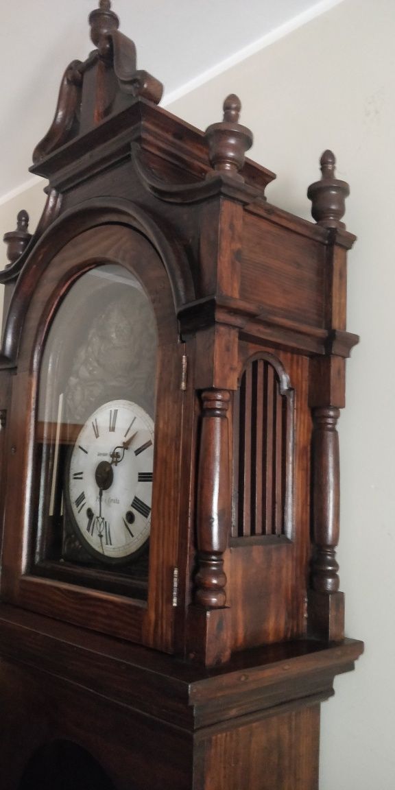Relógio Moré com mais de 150 anos