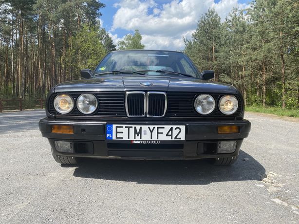 BMW E30 318i coupe