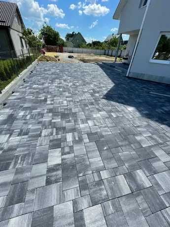 Якісне та швидке вкладання бруківки