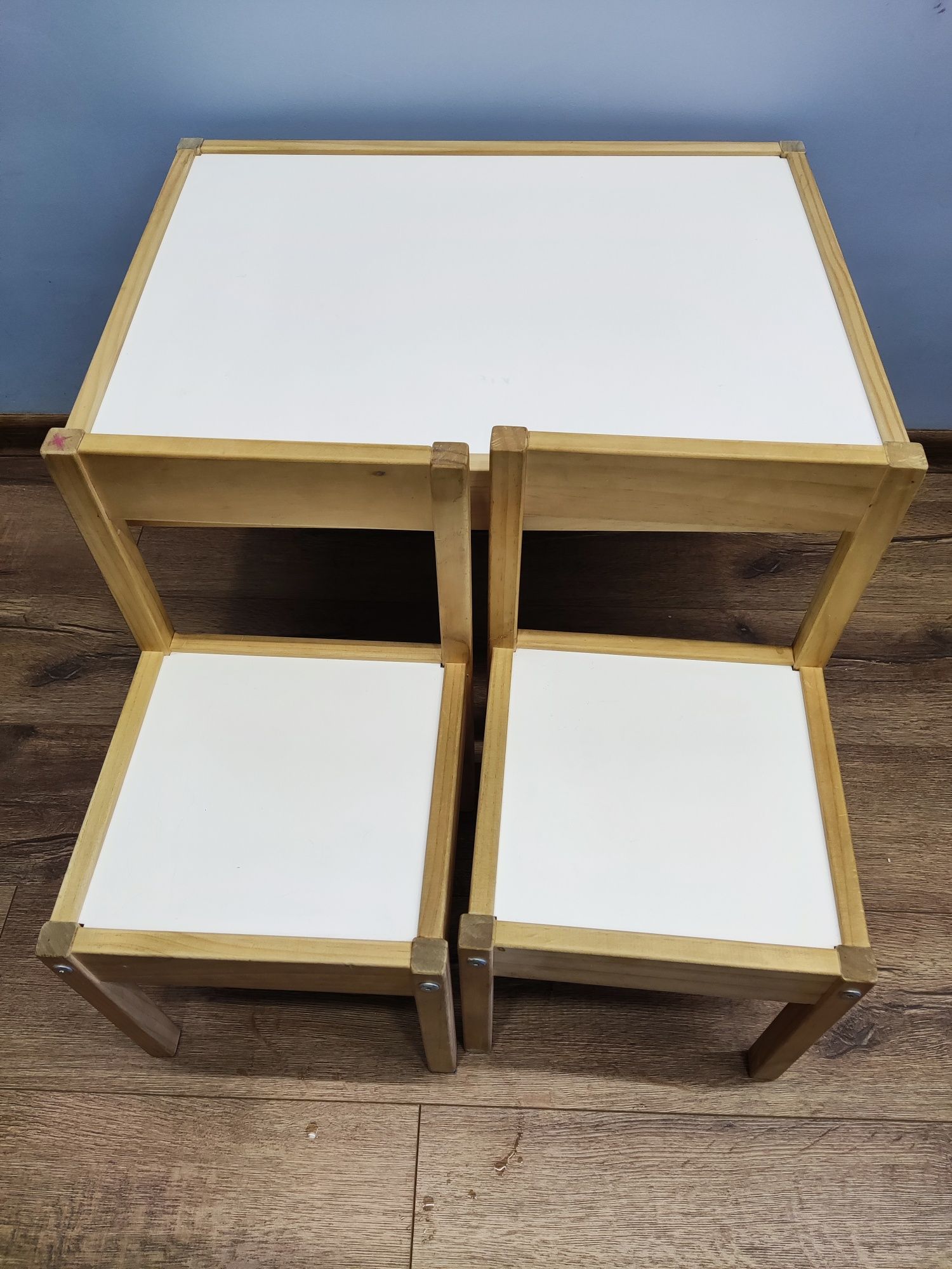 Stolik i 2 krzesełka Ikea Latt - rezerwacja