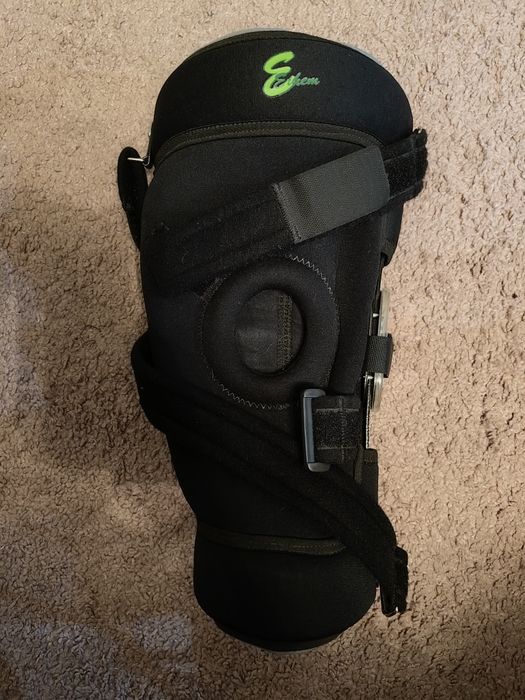 Orteza na kolano erhem