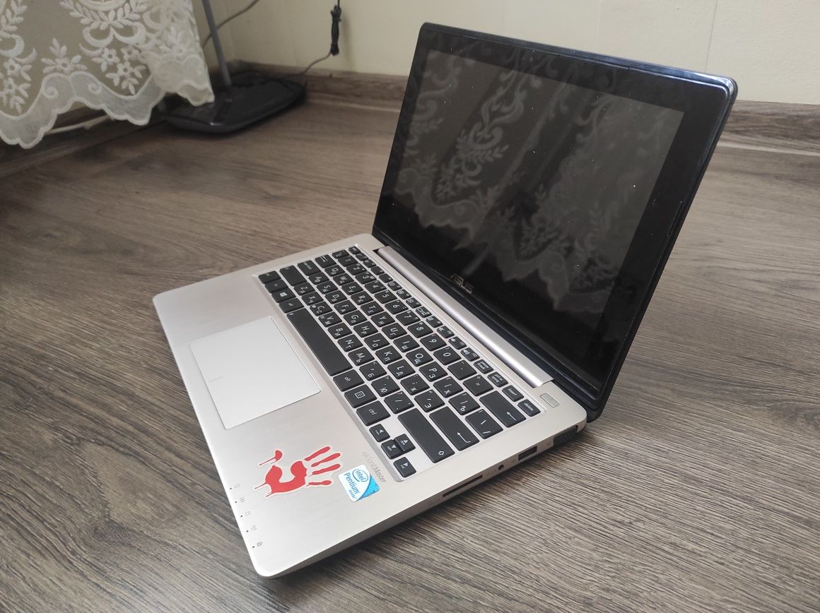 Ноутбук (Нетбук) Vivobook Asus x202e