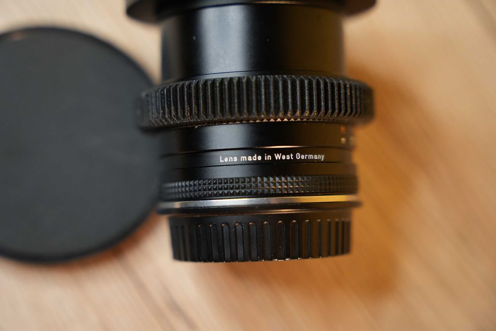 Carl Zeiss 25mm f 2.8 distagon T Canon EF