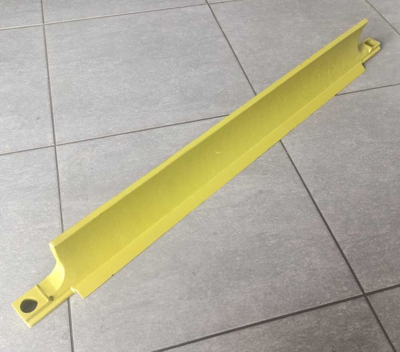 Skrobak, zgarniak walca gładkiego sieczkarni Claas Jaguar 980-930