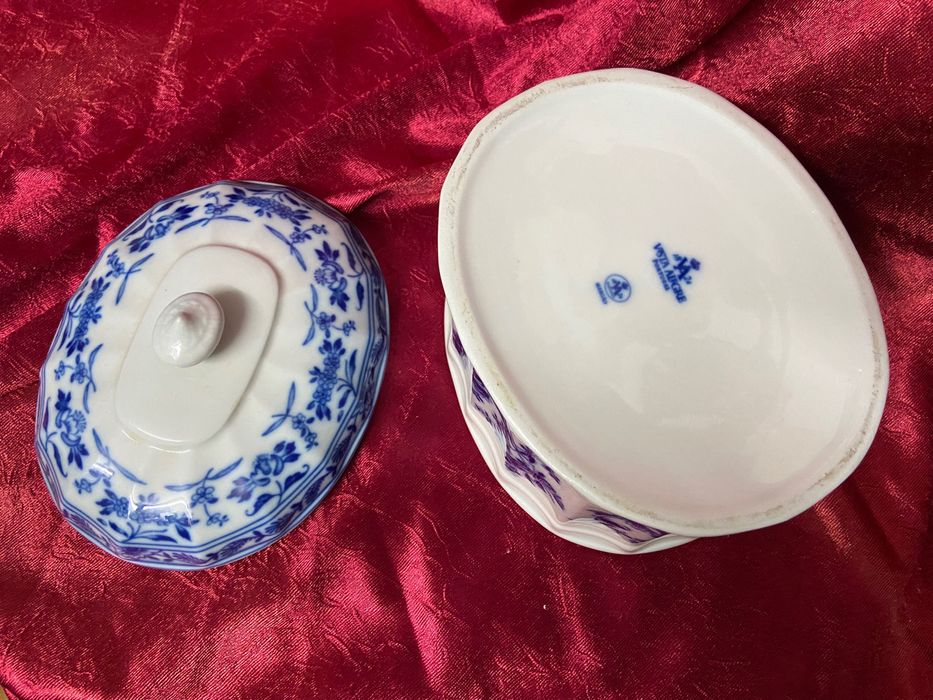 Varias peças Caixa Terrina Prato Saleiro Porcelana Vista Alegre VA 1