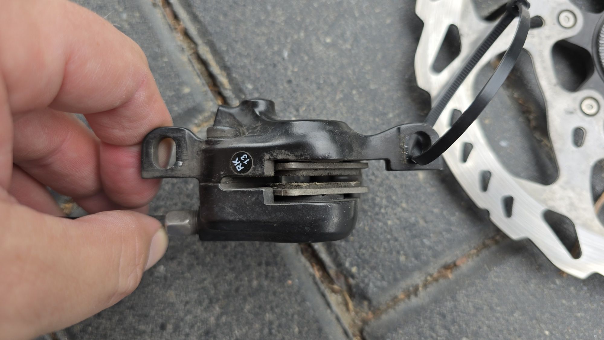 2x Komplet hamulców Shimano MT201 z tarczami