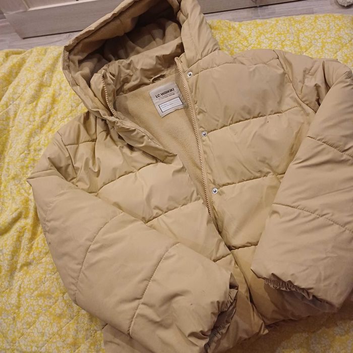 Продам куртку дівчачу