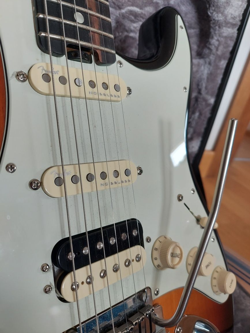 Fender stratocaster usa Elite  HSS