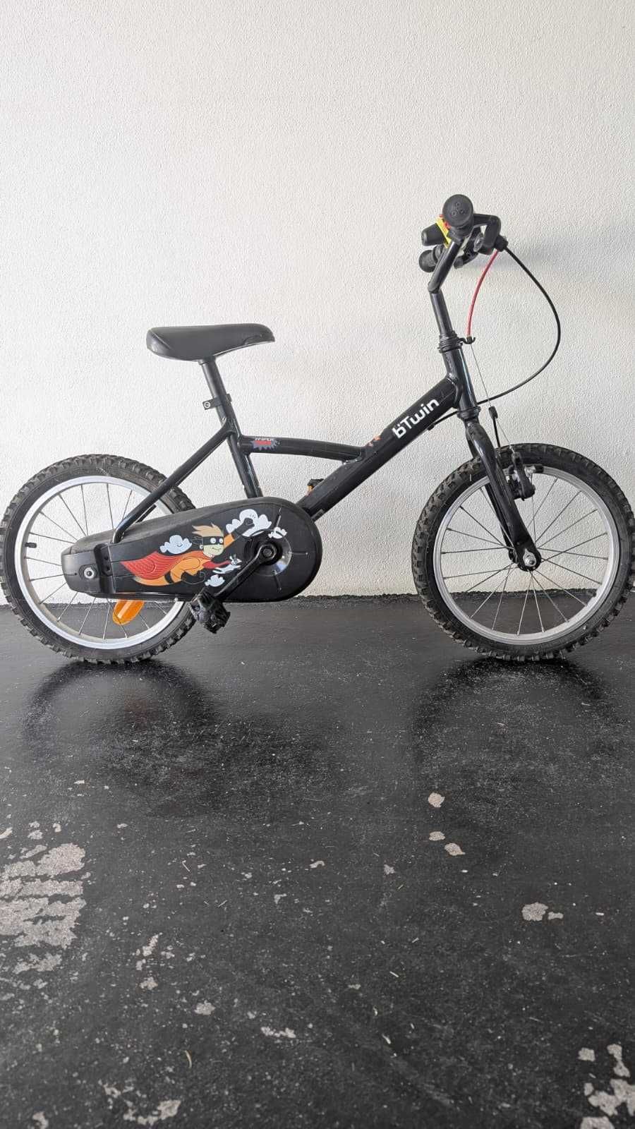 Bicicleta BTWIN de menino 4-6 anos roda 16"