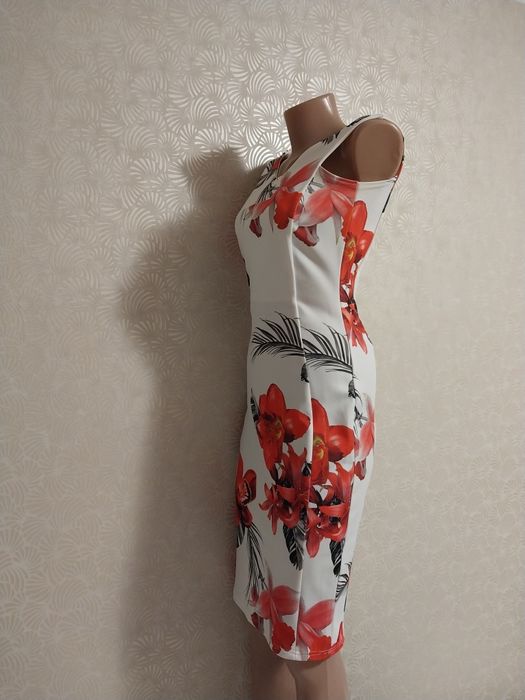 Новое красивое платье, 44р.