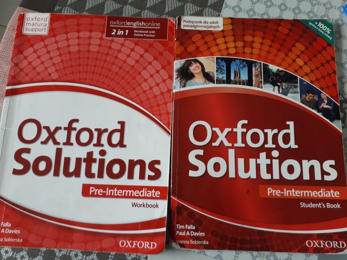 2x podręczniki do angielskiego Oxford Solutions Pre-Intermediate