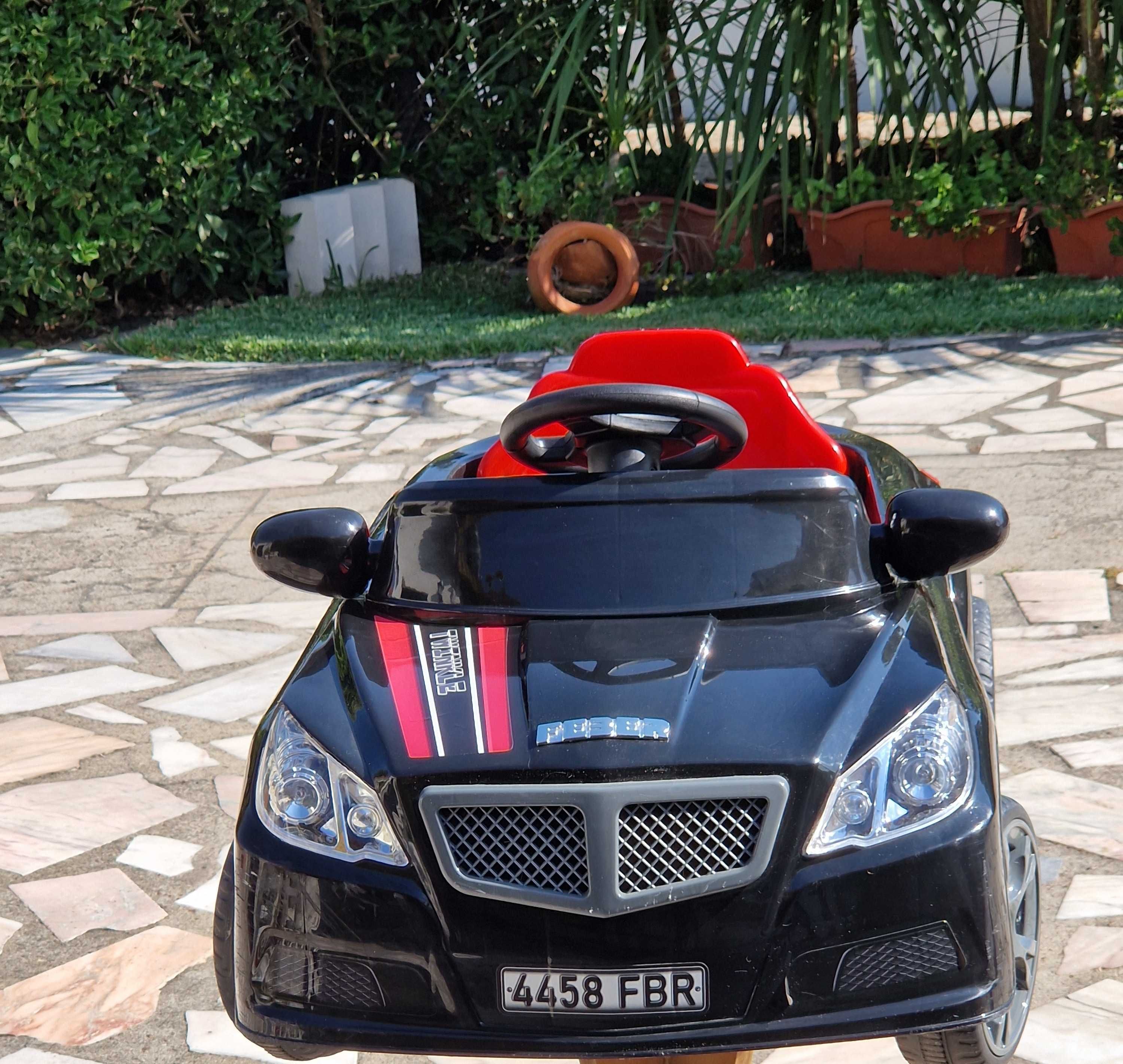 Carro elétrico de criança FEBER Twinkle