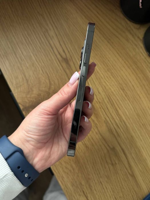 Продаю IPhone 13 pro, 256 GB.