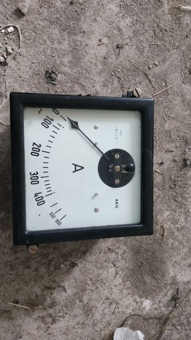 Amperomierz analogowy AEG 800A (400/5A) – sprawny, retro